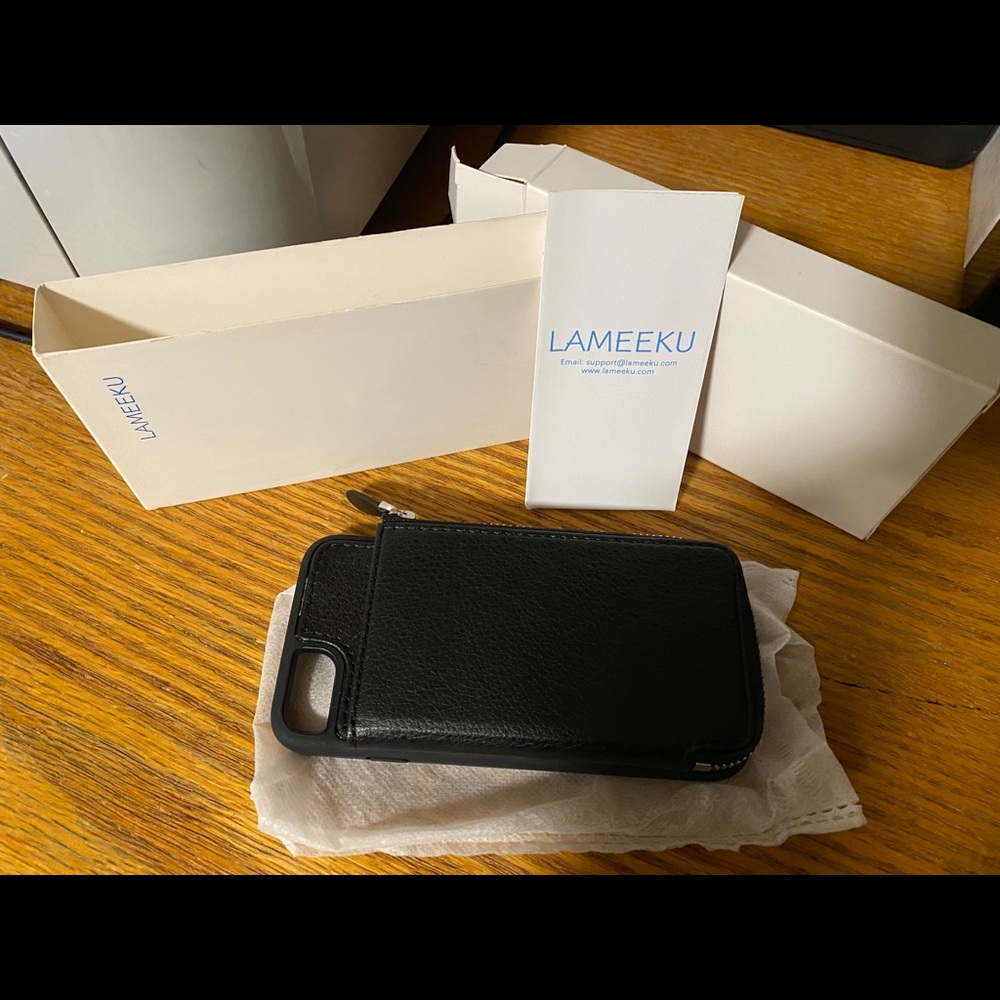 Lameeku iPhone 7 / 8 Black Wallet Case.